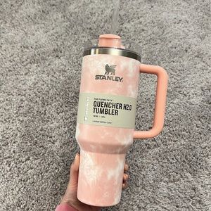 Stanley 40oz Quencher H20 Tumbler
